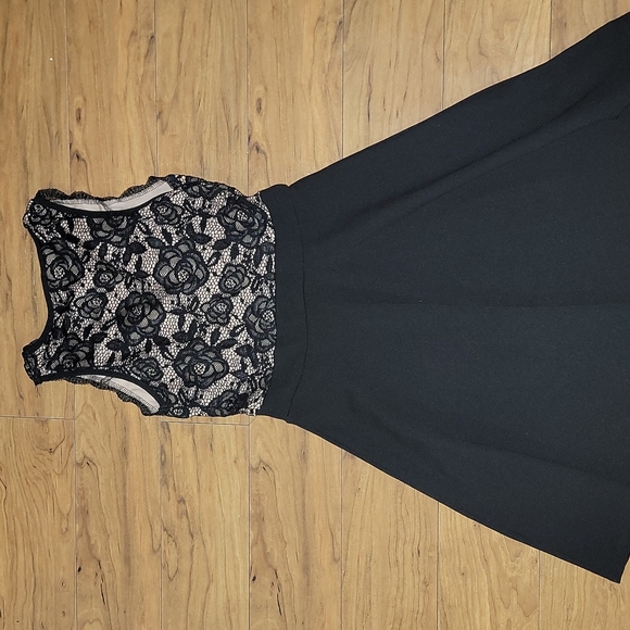 Eclipse dress - Picture 2 of 2